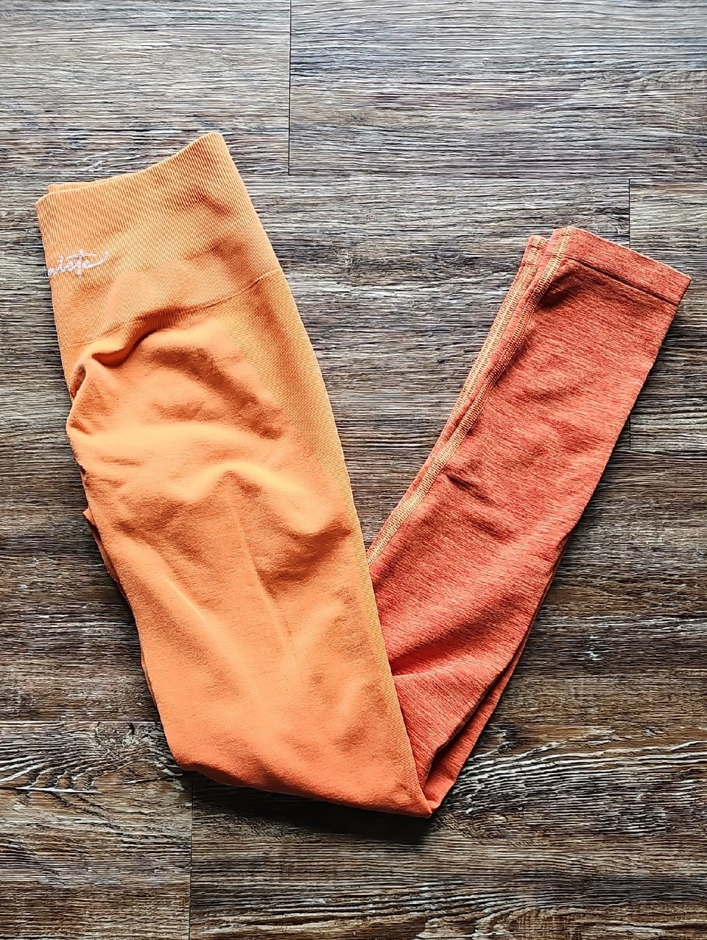Alphalete Strawberry Ombre Amplify Leggings - Here Comes The Sun Collection